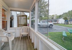 Screened Porch